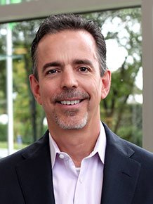 Tim Saeger，工程部执行副总裁 iRobot